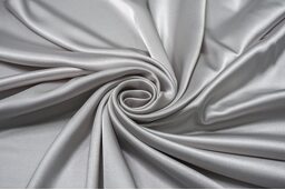 Атласная ткань: особенности и применение
